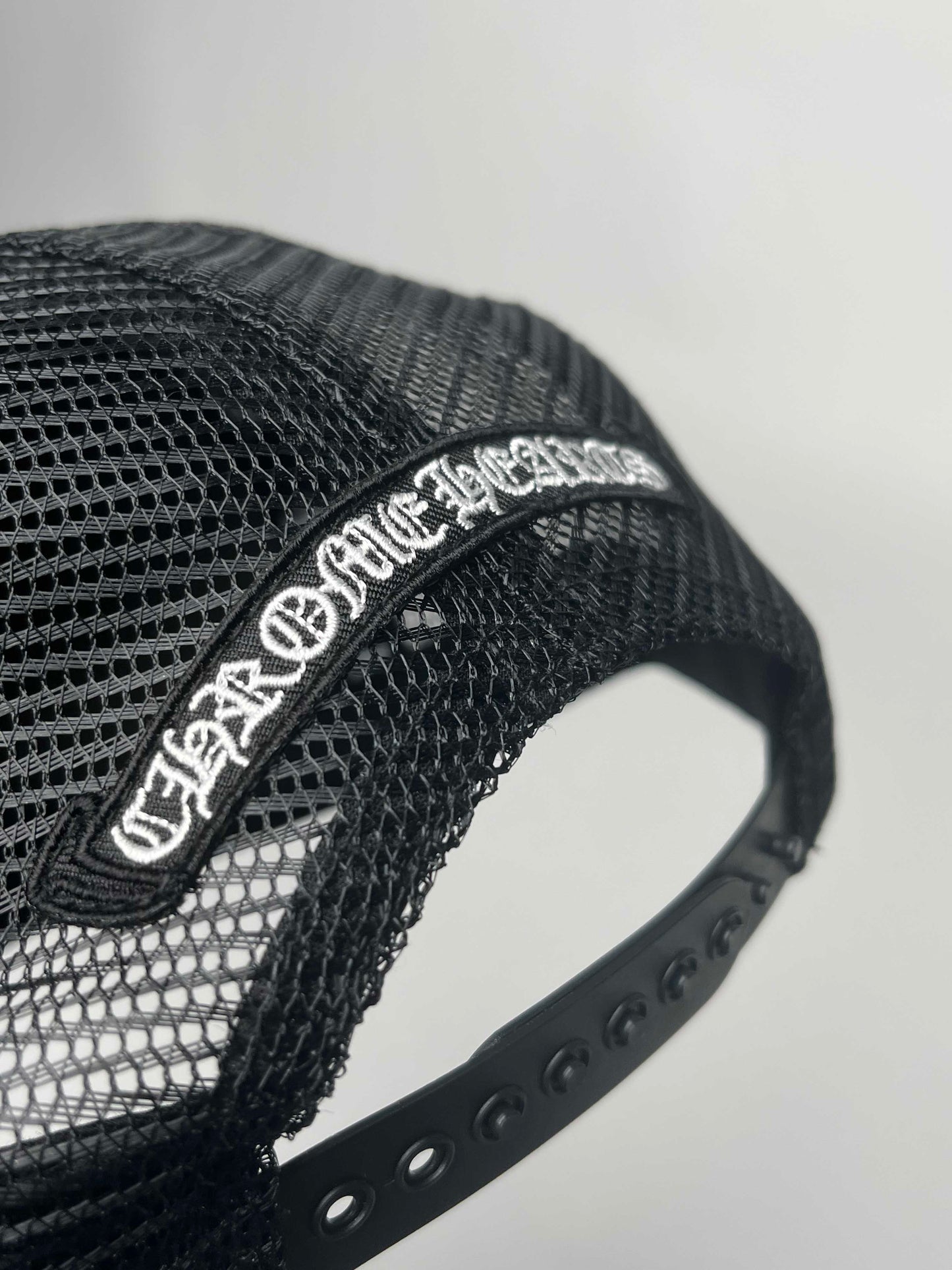 Chrome Hearts Multi-color Semetery Cross Trucker Cap