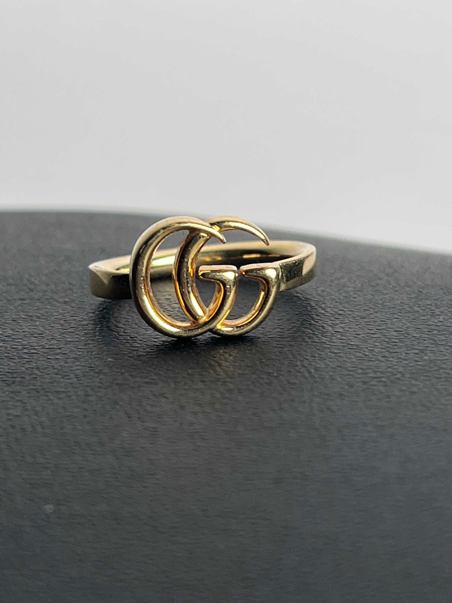 GUCCI Double G Yellow Gold Ring