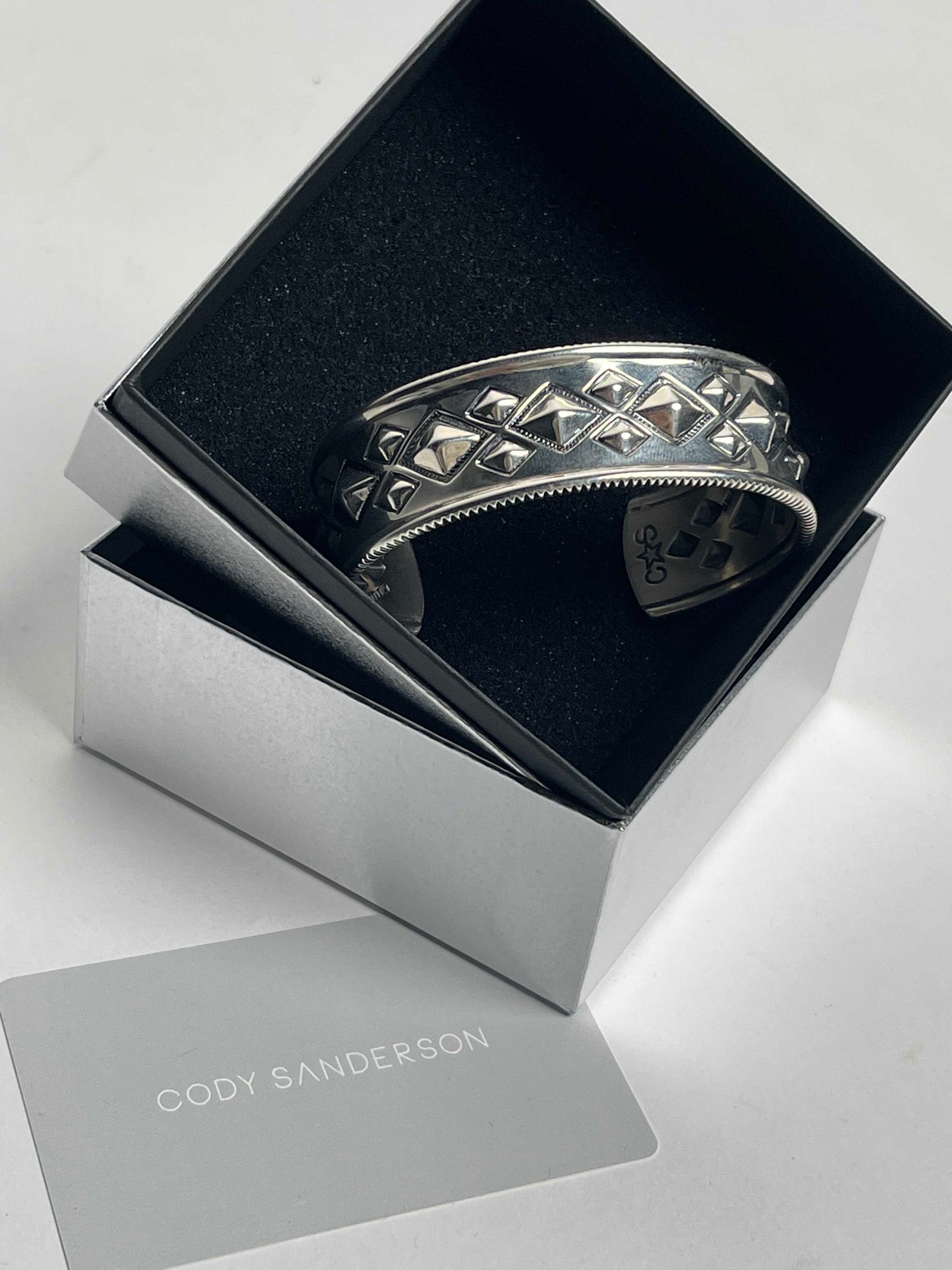 Cody Sanderson Diamonds in Diamonds W Plain Edge