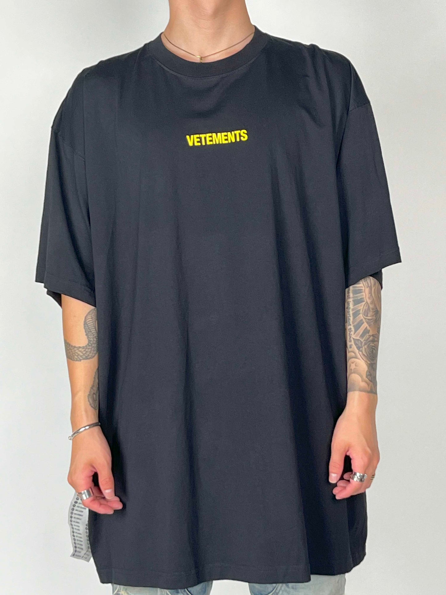 Vetements Oversize Logo S/S Tee