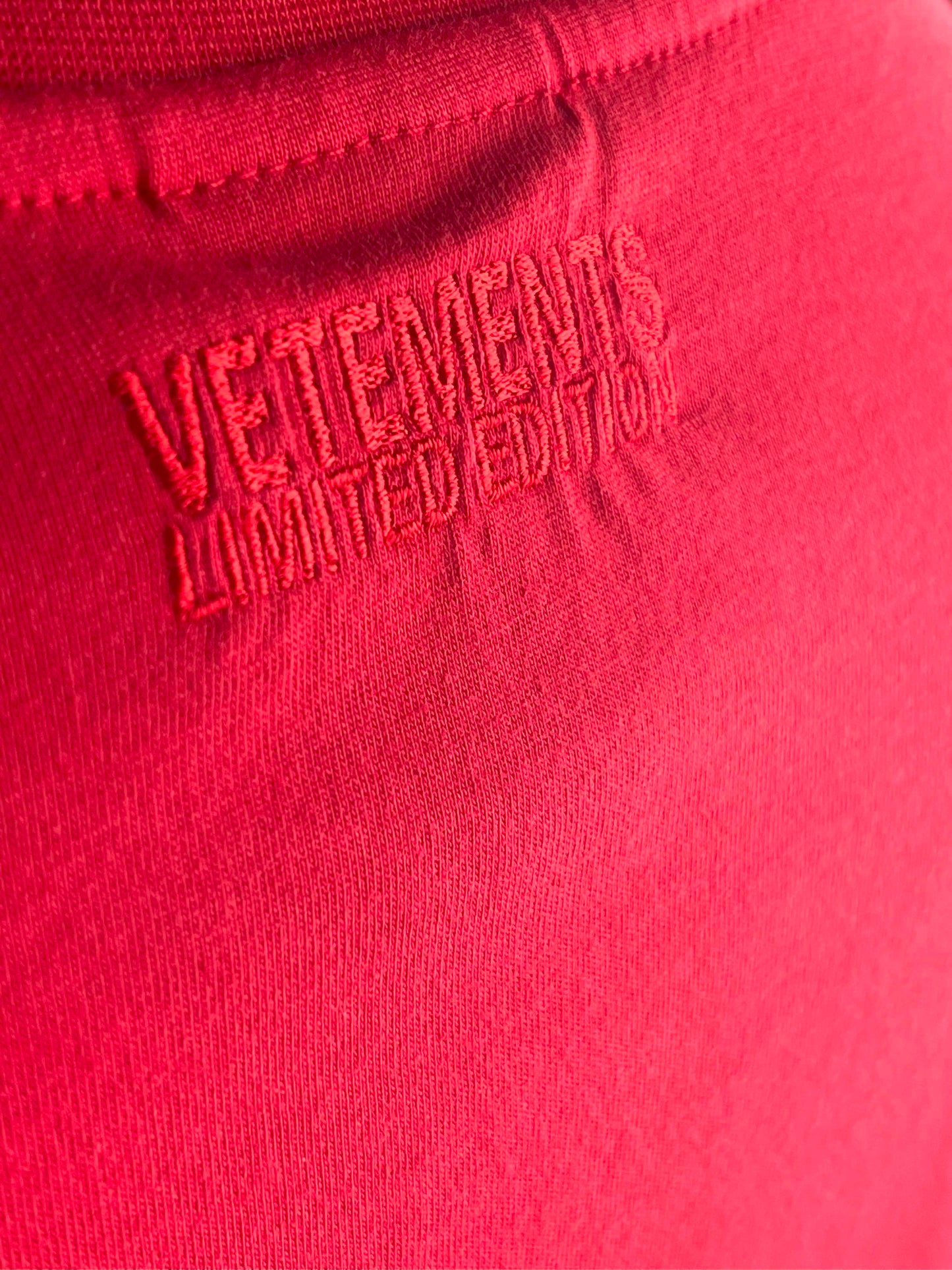 Vetements Gold Logo Printed S/S TEE