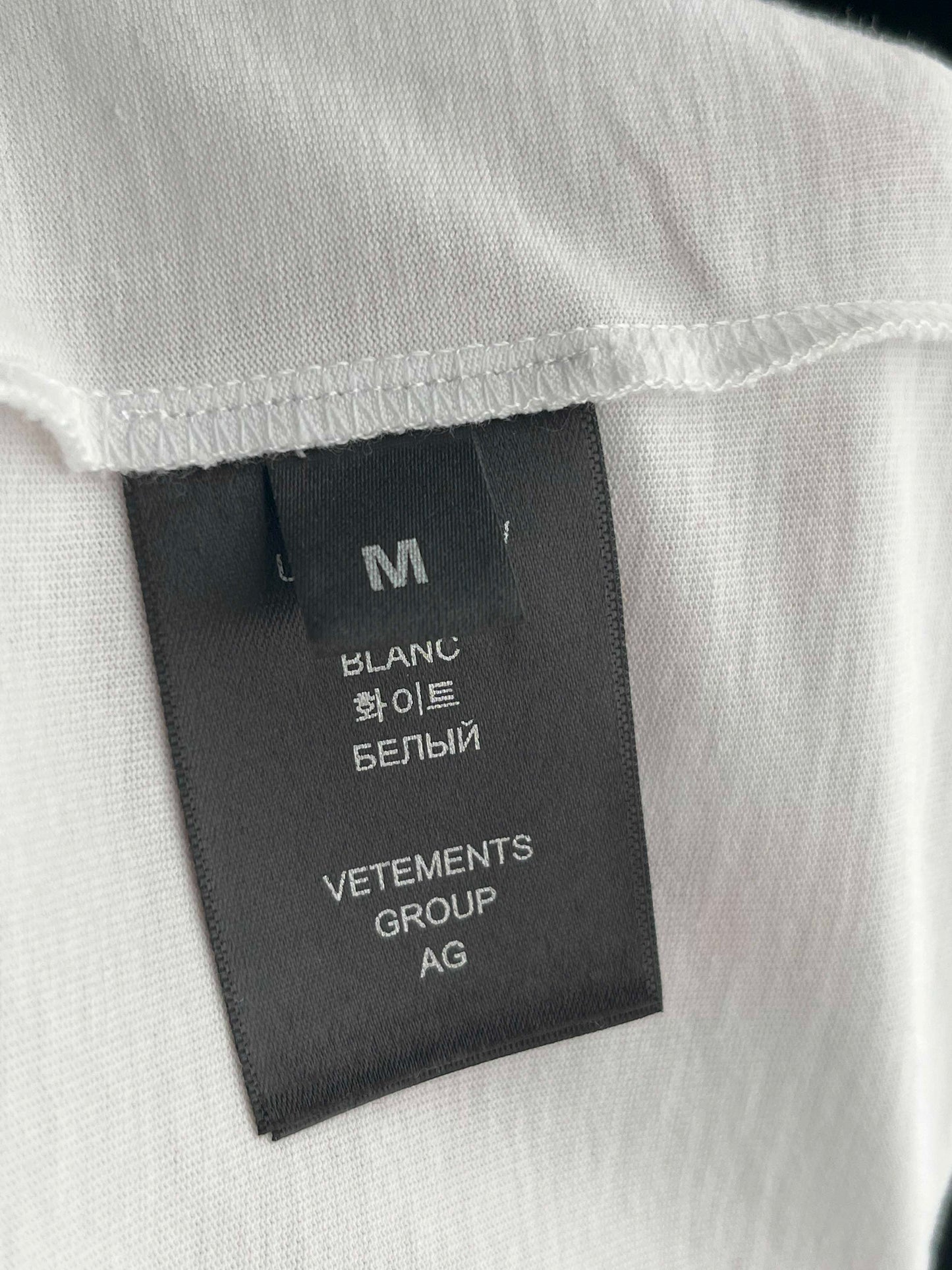 Vetements `GVASALIA` S/S TEE