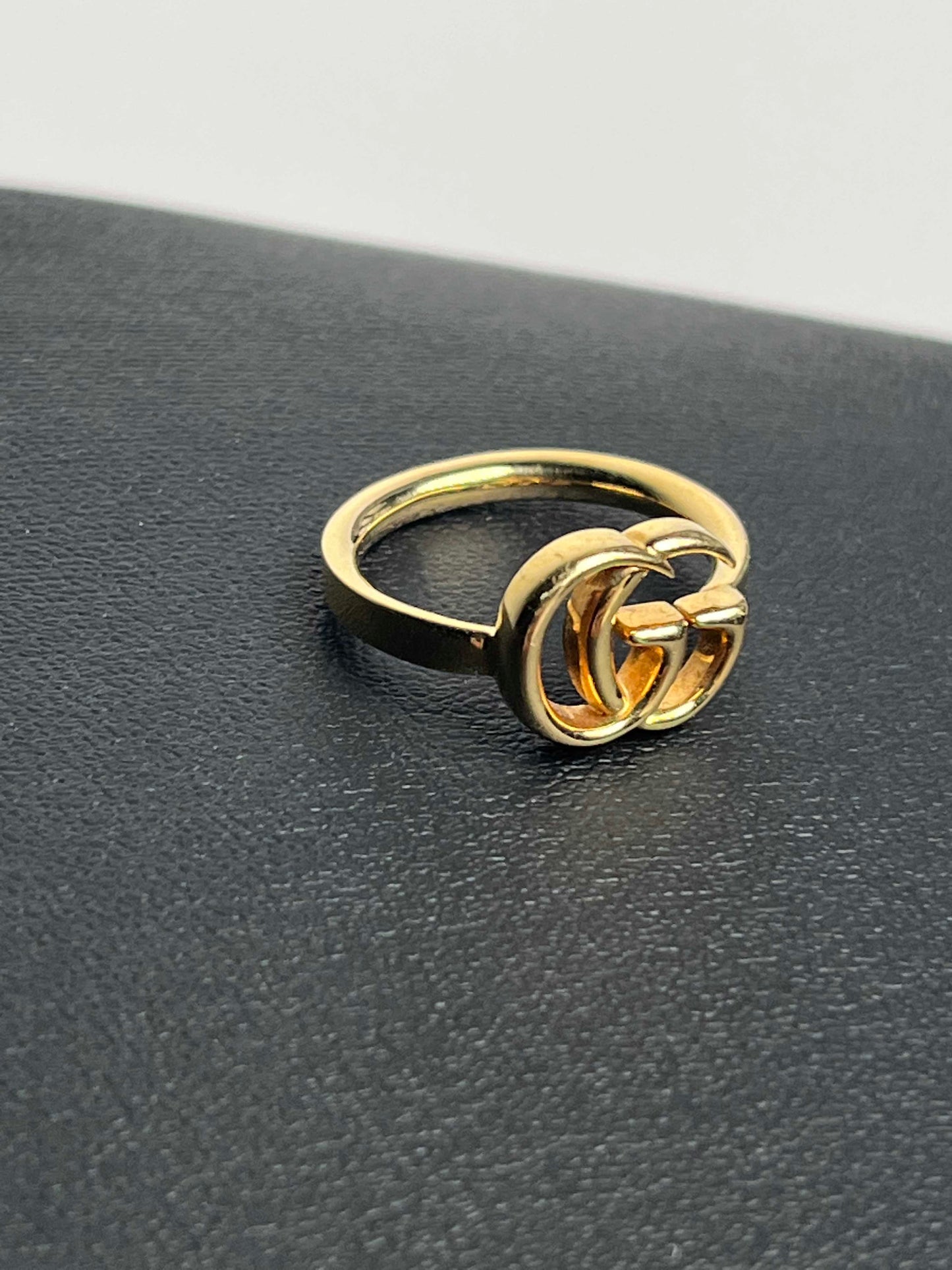 GUCCI Double G Yellow Gold Ring